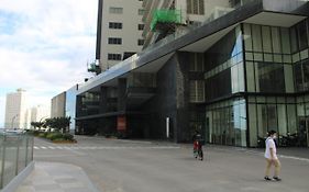 A2J Luxury Bgc Balcony Suite Near Sm Aura Taguig